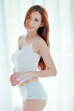 美女扒开尿口让